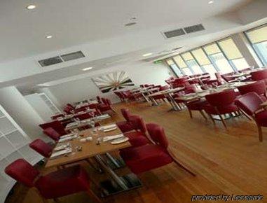 Ibis Styles 3*