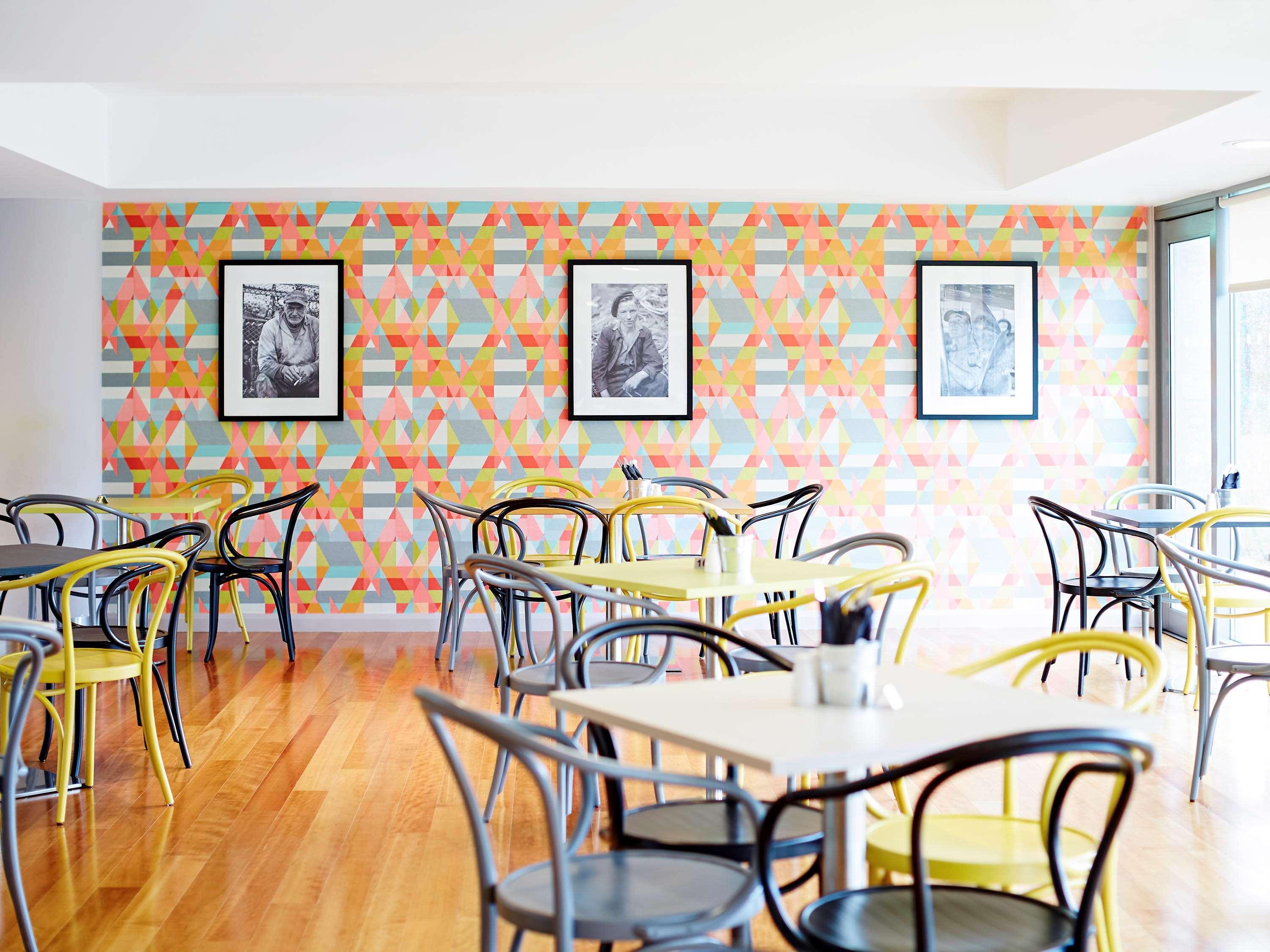 Ibis Styles Отель Барнсли