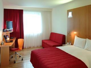 Ibis Styles Барнсли